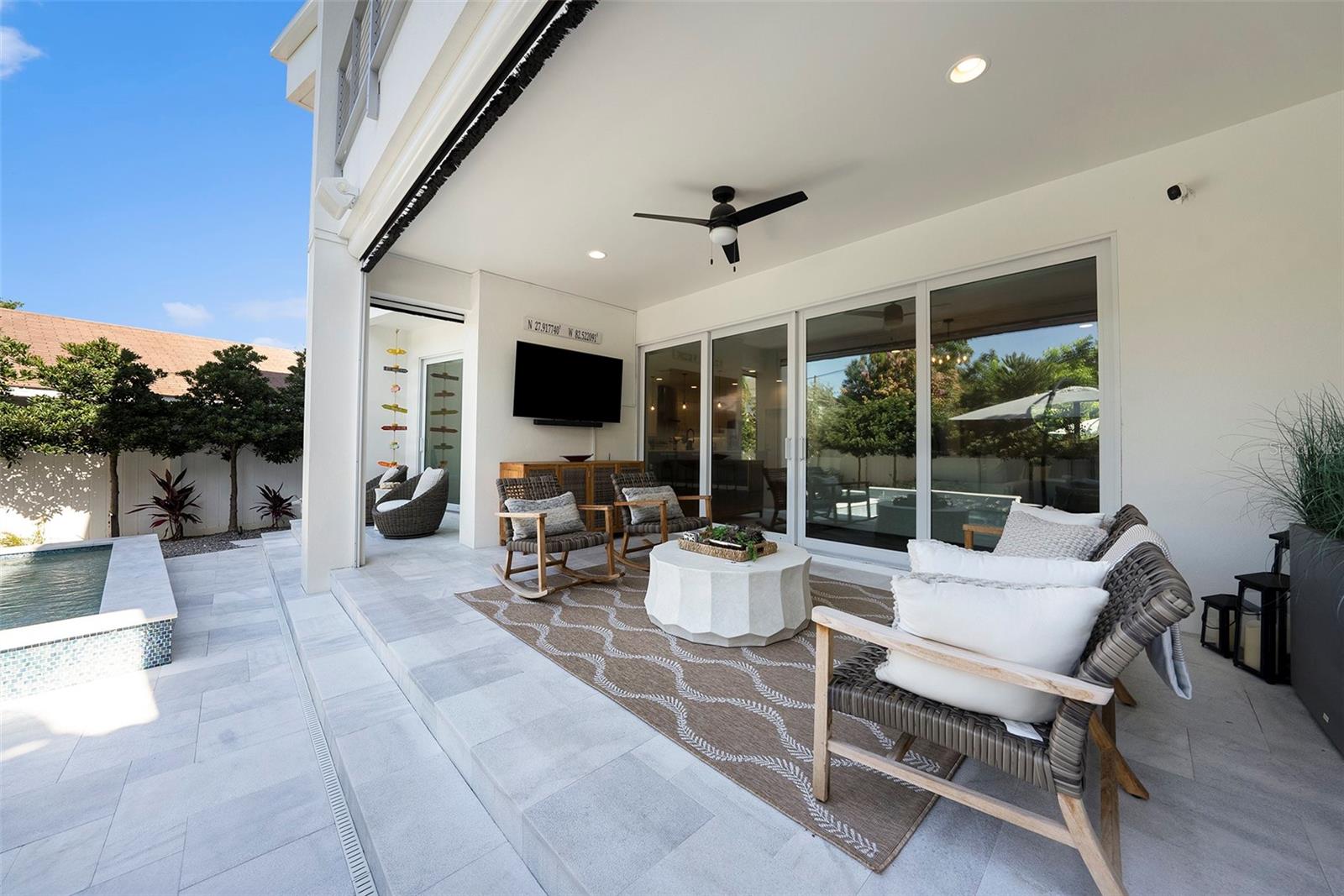 Tampa, Florida, 33629, United States, 4 Bedrooms Bedrooms, ,3 BathroomsBathrooms,Residential,Active,1914639