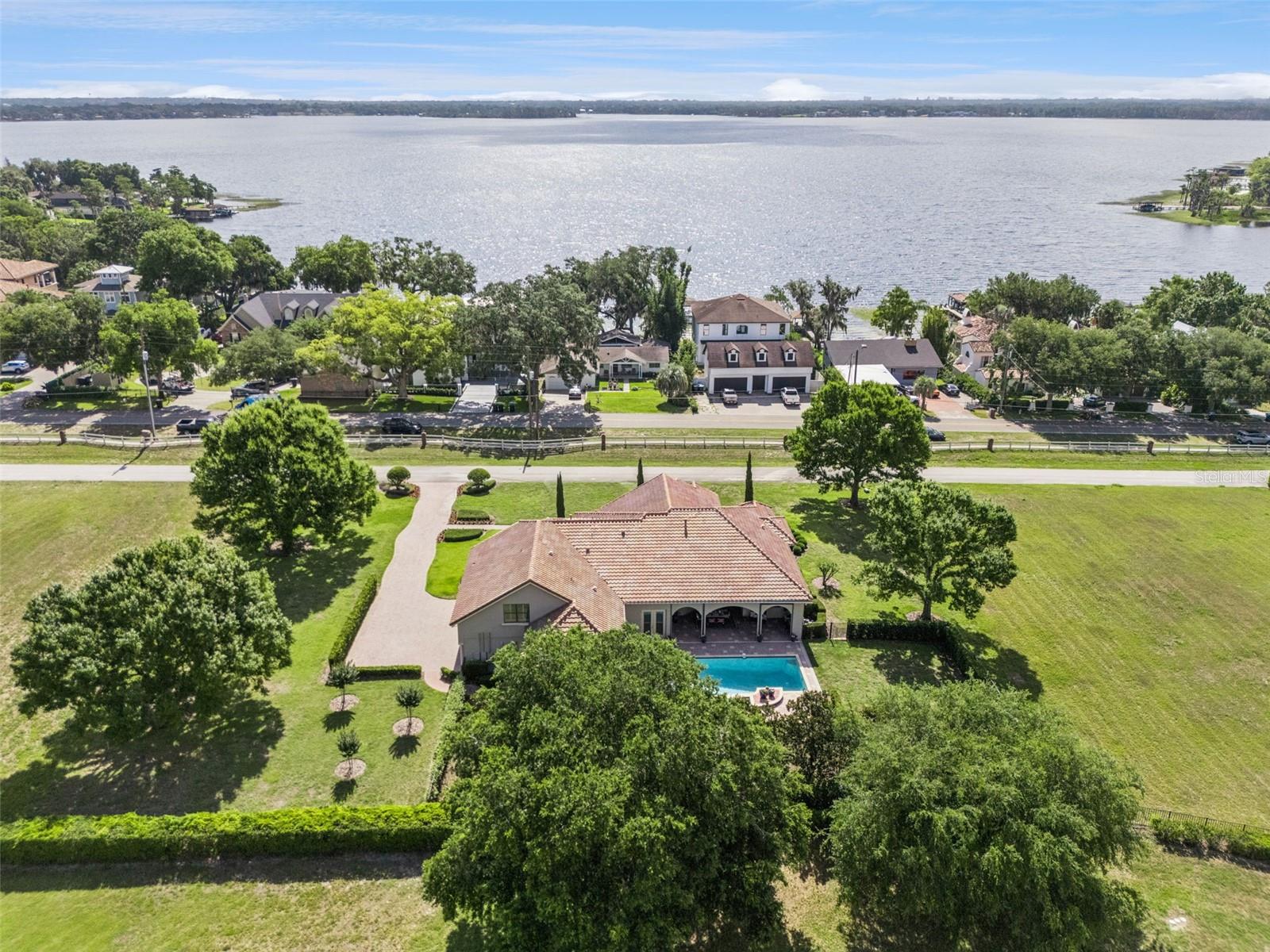 Windermere, Florida, 34786, United States, 5 Bedrooms Bedrooms, ,4 BathroomsBathrooms,Residential,Pending,2052045