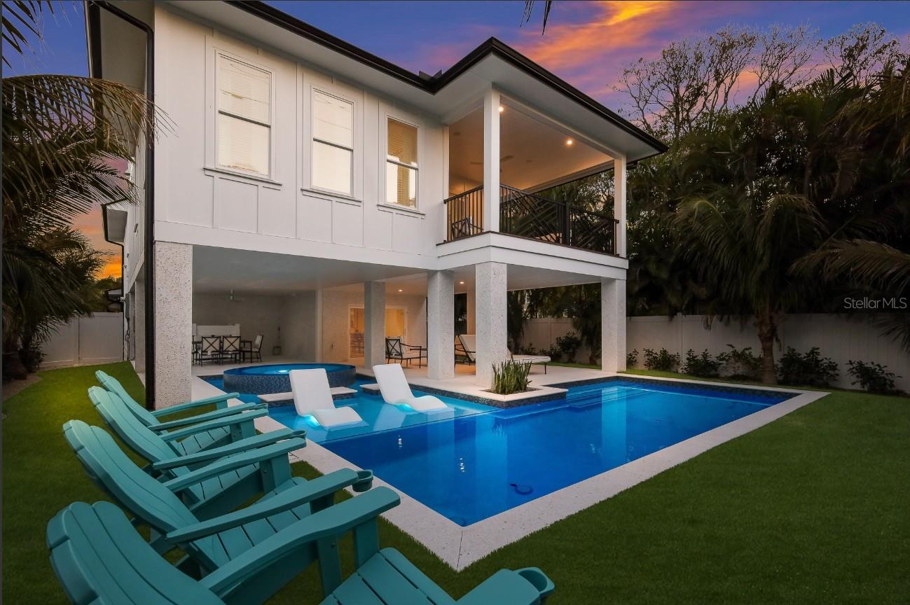 Anna Maria, Florida, 34216, United States, 6 Bedrooms Bedrooms, ,7 BathroomsBathrooms,Residential,Active,1988729