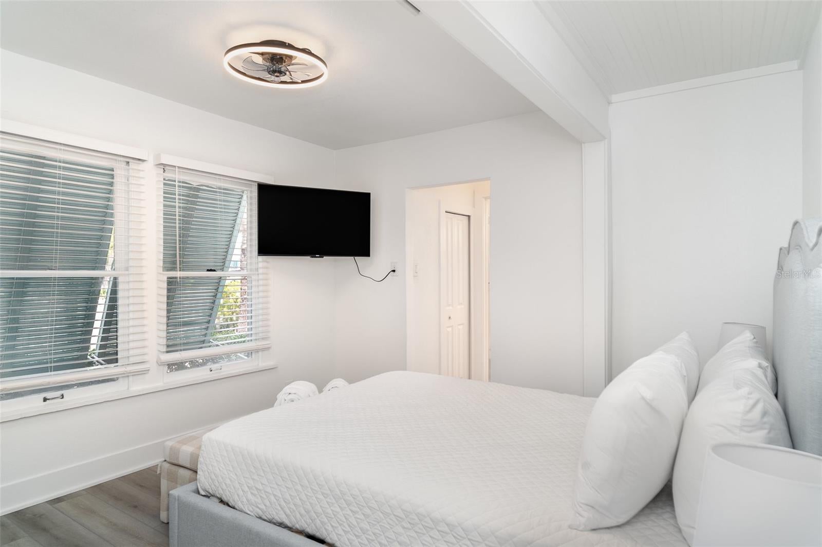 Anna Maria, Florida, 34216, United States, 2 Bedrooms Bedrooms, ,1 BathroomBathrooms,Residential,Active,1886825