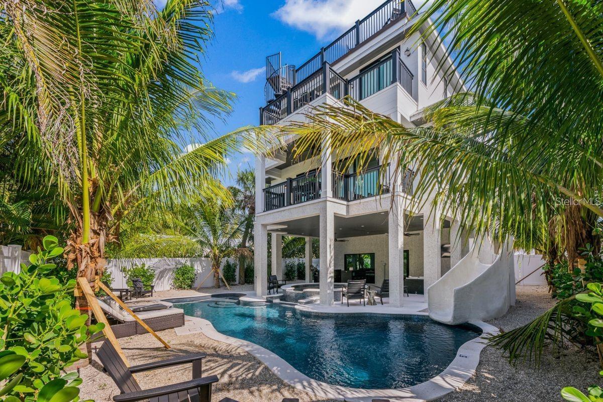 Sarasota, Florida, 34242, United States, 7 Bedrooms Bedrooms, ,8 BathroomsBathrooms,Residential,Active,1773223