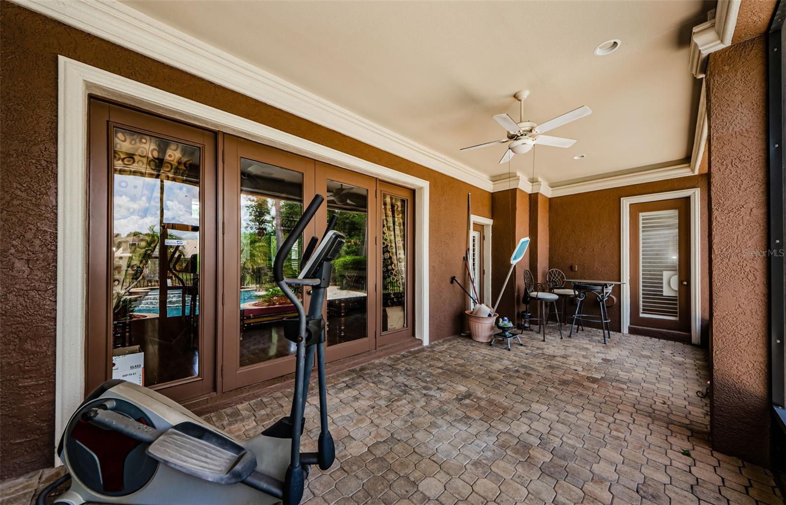 Tarpon Springs, Florida, 34688, United States, 5 Bedrooms Bedrooms, ,4 BathroomsBathrooms,Residential,Active,1853279