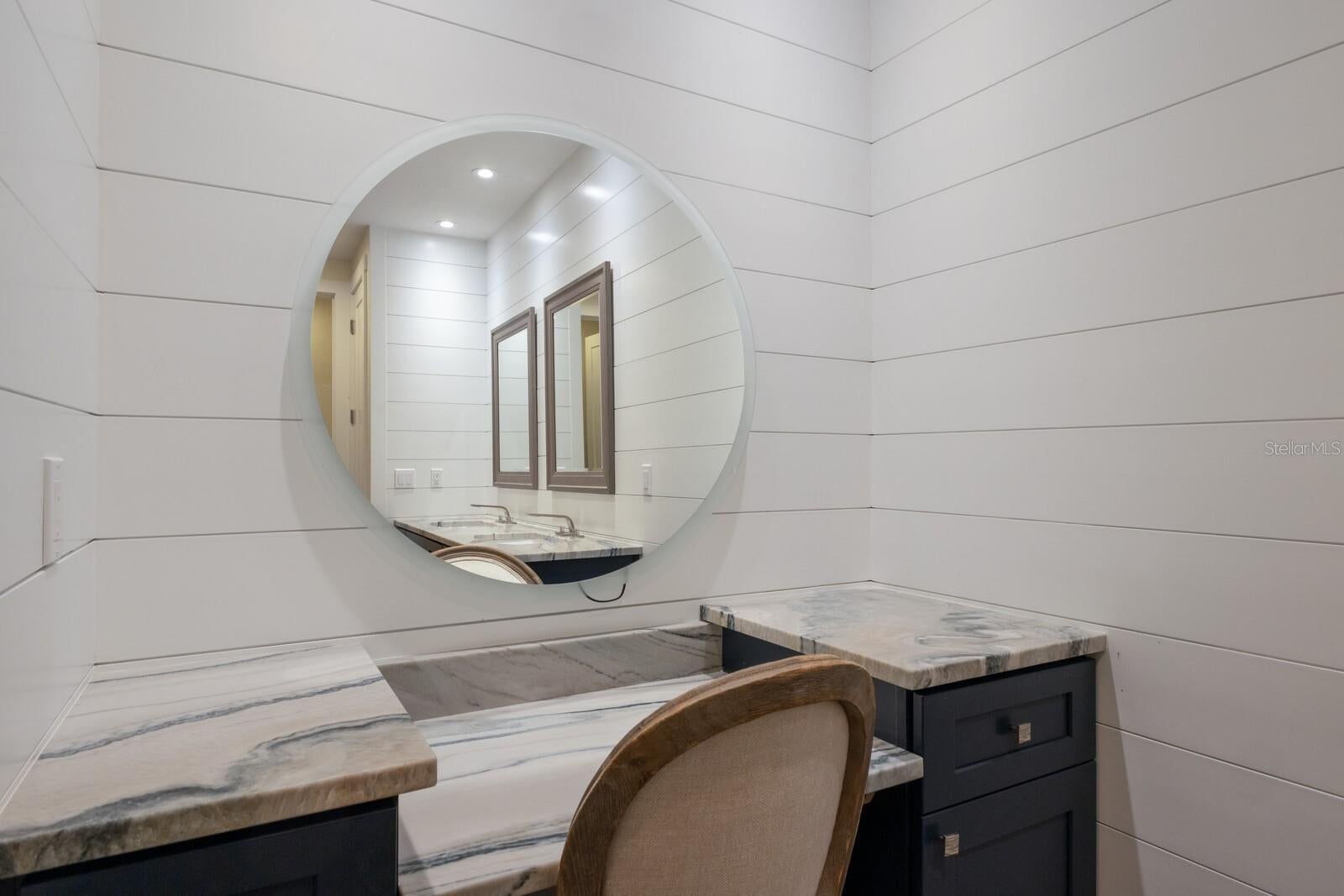 Bradenton, Florida, 34208, United States, ,5 BathroomsBathrooms,Residential,Active,1745633