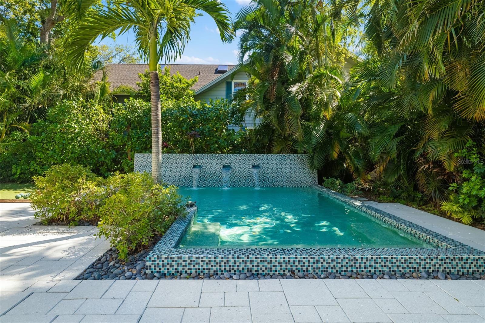 Sarasota, Florida, 34231, United States, 4 Bedrooms Bedrooms, ,4 BathroomsBathrooms,Residential,Active,1999174