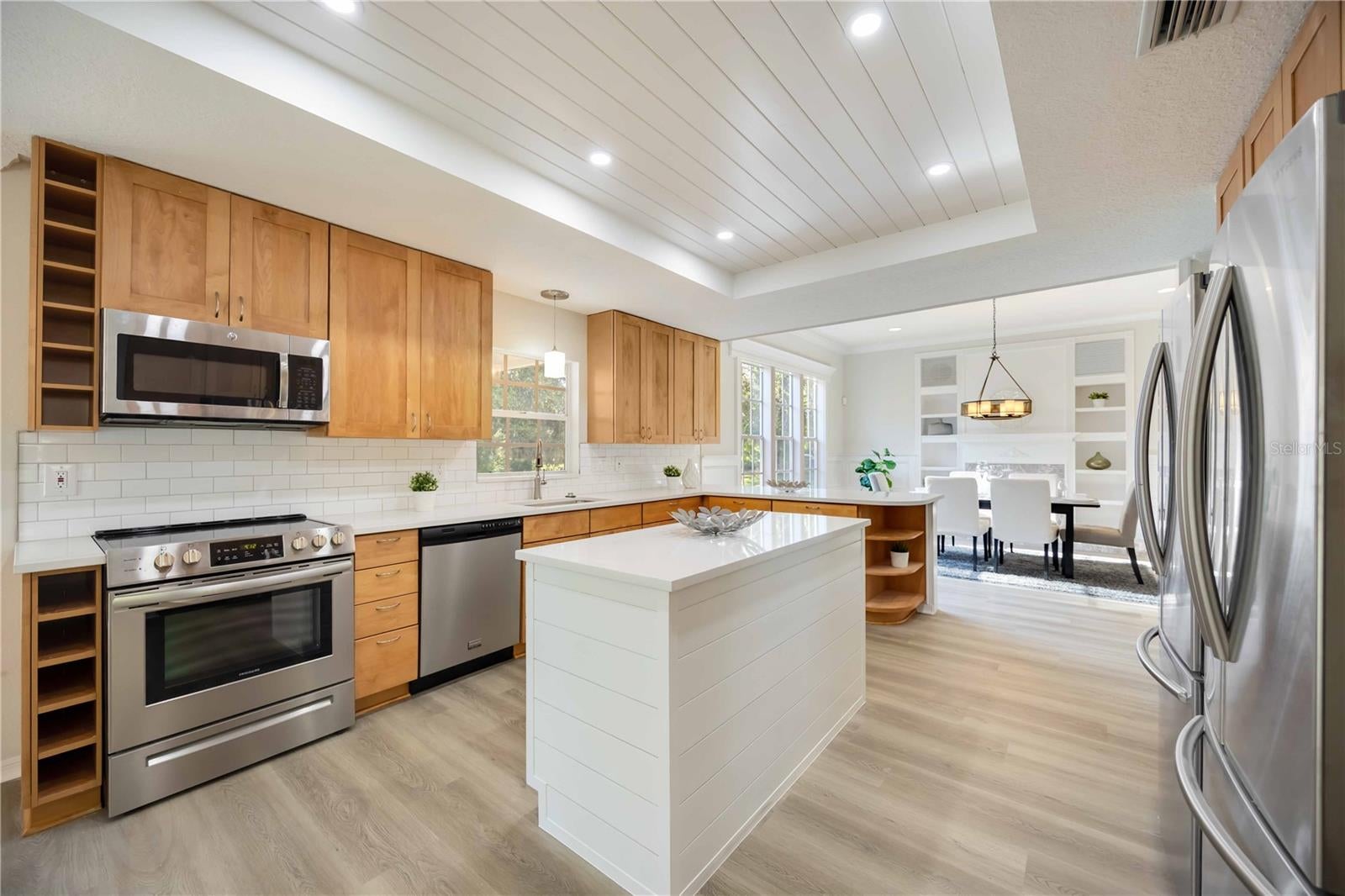 Nokomis, Florida, 34275, United States, 5 Bedrooms Bedrooms, ,5 BathroomsBathrooms,Residential,Active,1905473