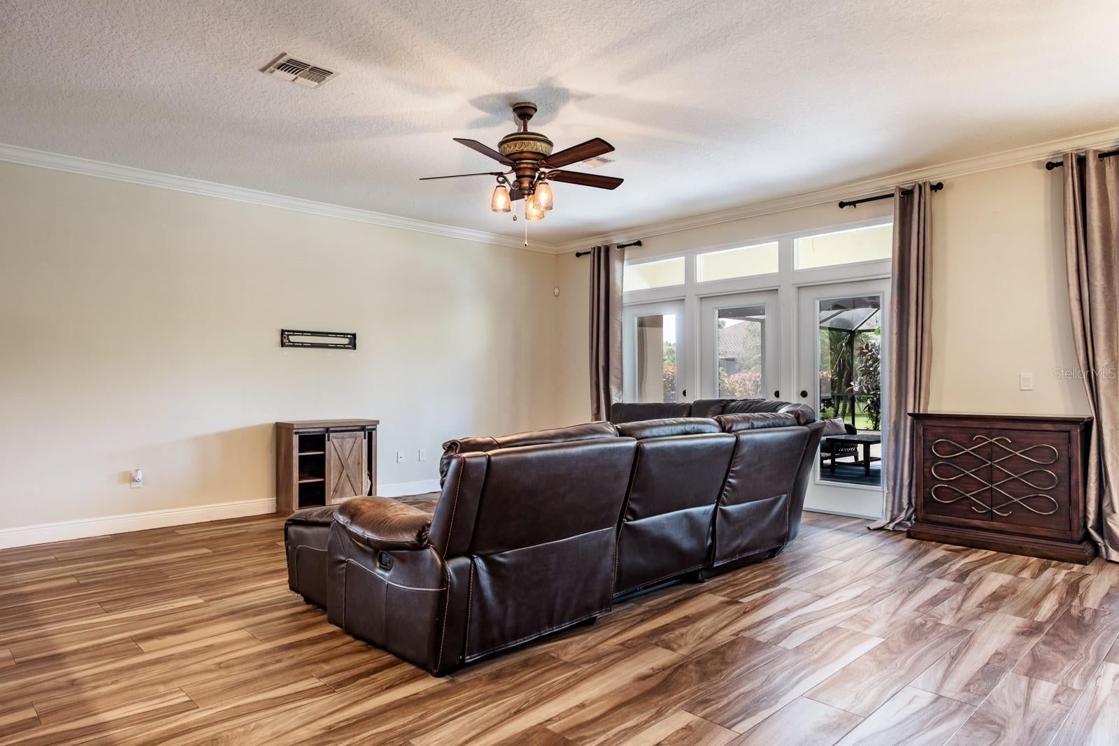 Oldsmar, Florida, 34677, United States, 5 Bedrooms Bedrooms, ,4 BathroomsBathrooms,Residential,Active,1952054