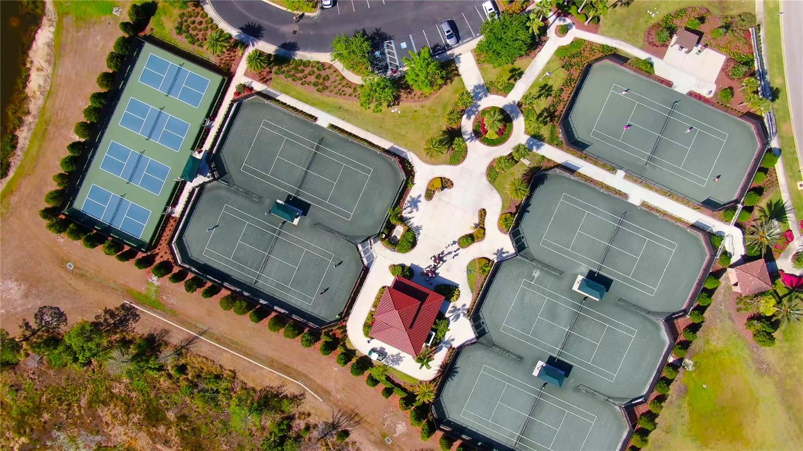 Bradenton, Florida, 34202, United States, 3 Bedrooms Bedrooms, ,4 BathroomsBathrooms,Residential,Active,1987272