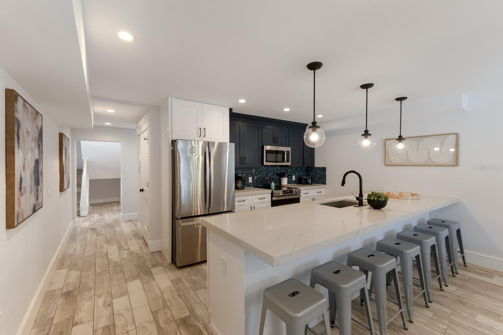 Sarasota, Florida, 34242, United States, 7 Bedrooms Bedrooms, ,6 BathroomsBathrooms,Residential,Active,1926695