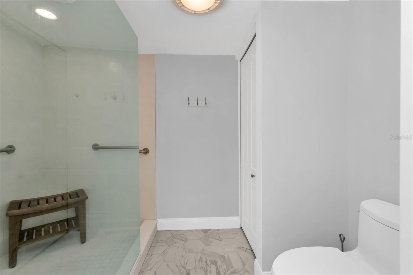 Sarasota, Florida, 34236, United States, 2 Bedrooms Bedrooms, ,2 BathroomsBathrooms,Residential,Active,1963403