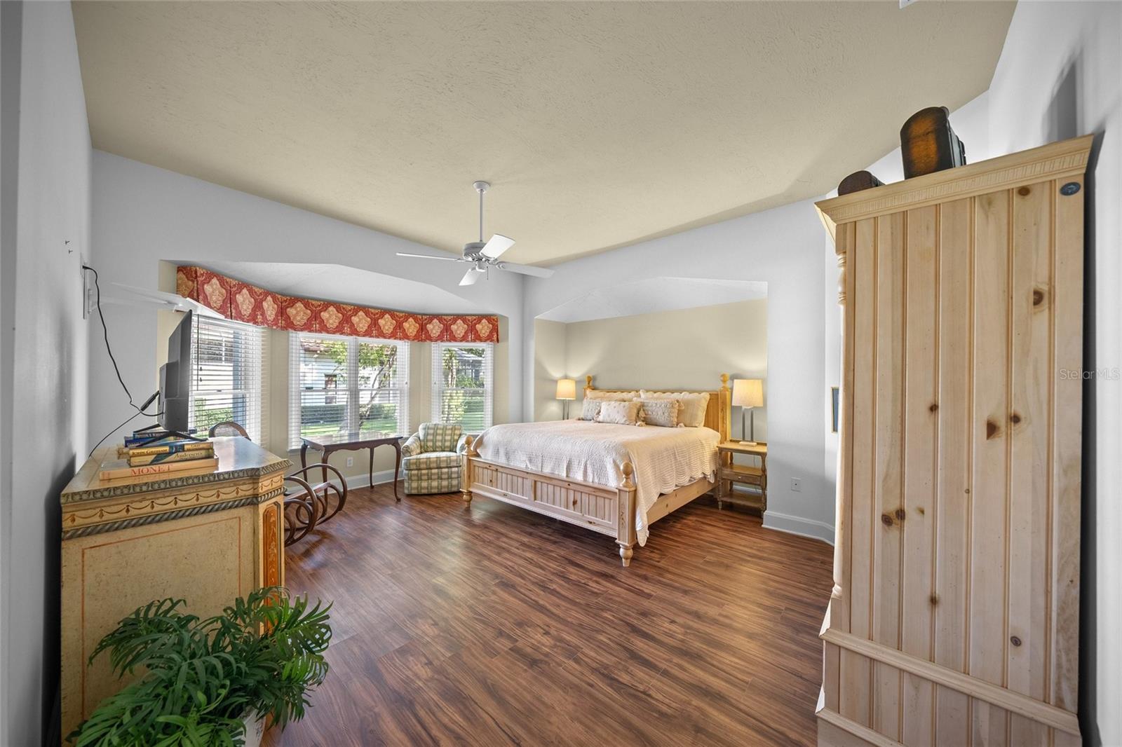 Sarasota, Florida, 34240, United States, 3 Bedrooms Bedrooms, ,3 BathroomsBathrooms,Residential,Active,2007154