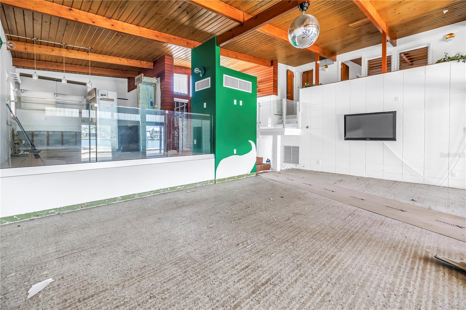 Treasure Island, Florida, 33706, United States, ,4 BathroomsBathrooms,Residential,Active,1808105