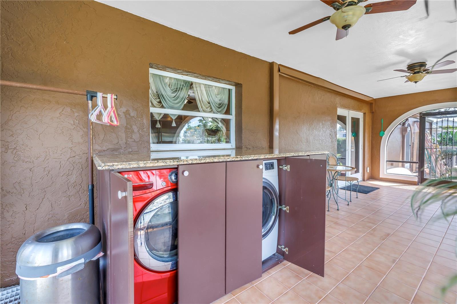 St Petersburg, Florida, 33703, United States, 5 Bedrooms Bedrooms, ,3 BathroomsBathrooms,Residential,Active,1824530