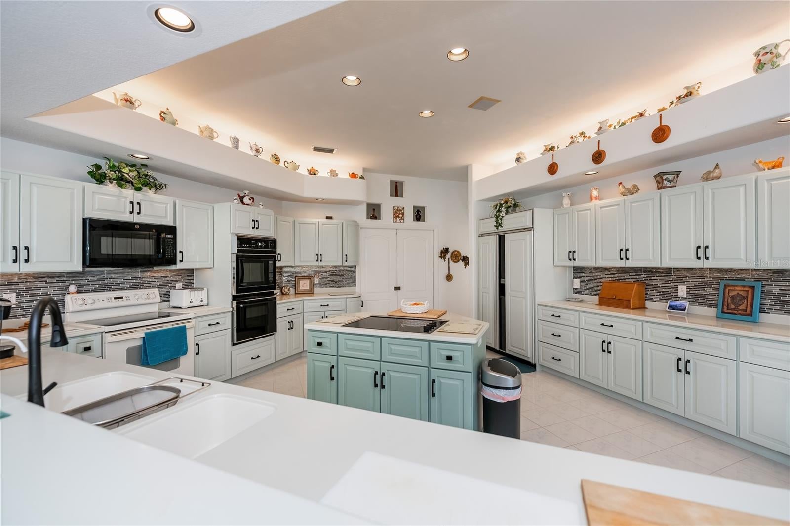 Punta Gorda, Florida, 33982, United States, ,5 BathroomsBathrooms,Residential,Active,1869106