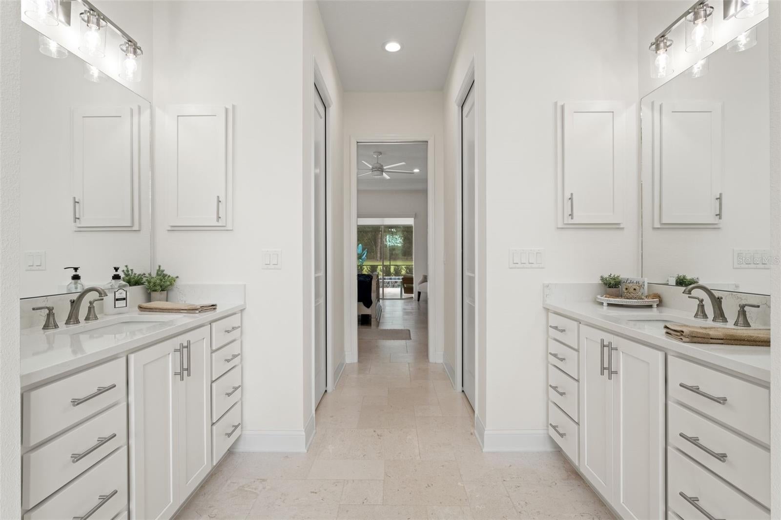 Homosassa, Florida, 34446, United States, 4 Bedrooms Bedrooms, ,4 BathroomsBathrooms,Residential,Active,1910160