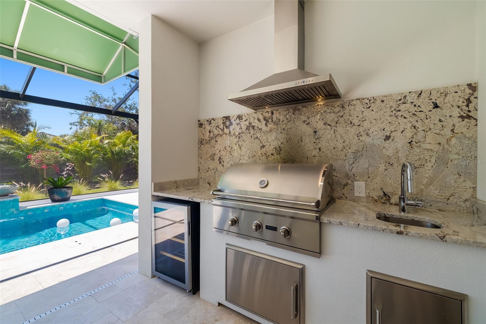 Sarasota, Florida, 34231, United States, 4 Bedrooms Bedrooms, ,5 BathroomsBathrooms,Residential,Active,1773507