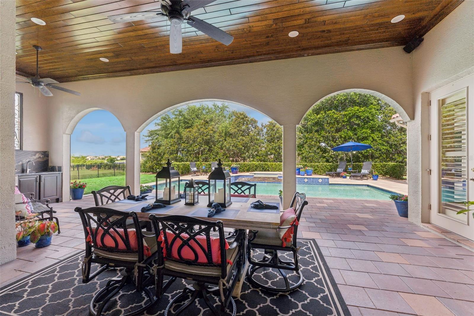 Windermere, Florida, 34786, United States, 5 Bedrooms Bedrooms, ,4 BathroomsBathrooms,Residential,Pending,2052045