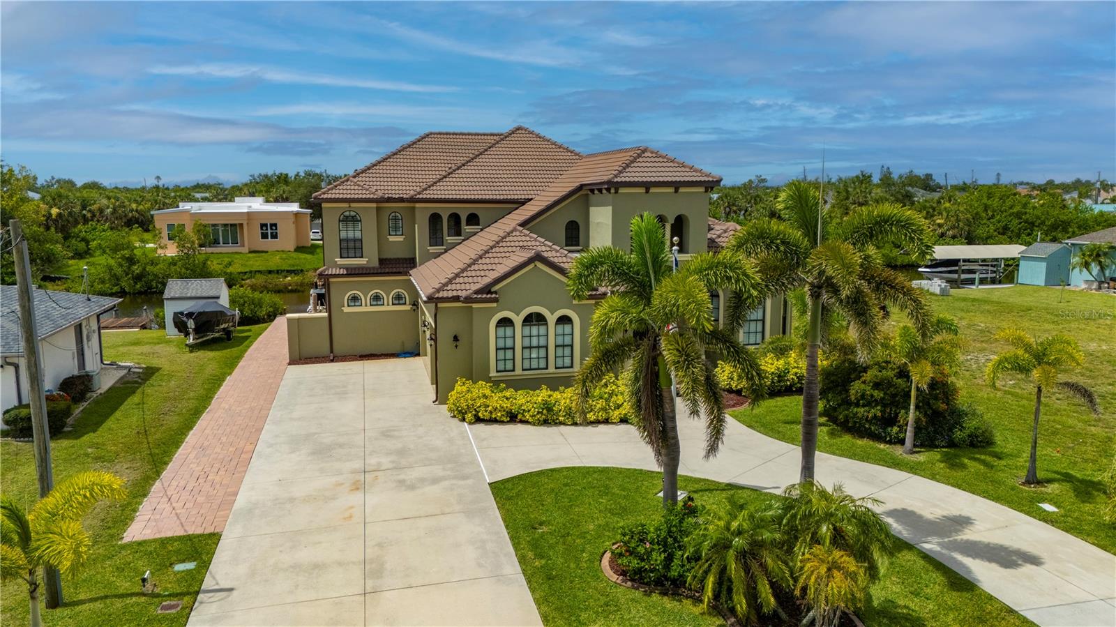 Port Charlotte, Florida, 33948, United States, 4 Bedrooms Bedrooms, ,5 BathroomsBathrooms,Residential,Active,1884978