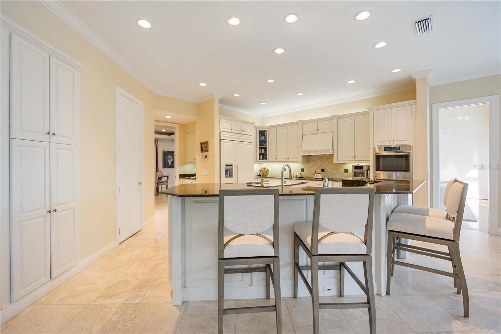 Osprey, Florida, 34229, United States, 5 Bedrooms Bedrooms, ,7 BathroomsBathrooms,Residential,Active,1757628