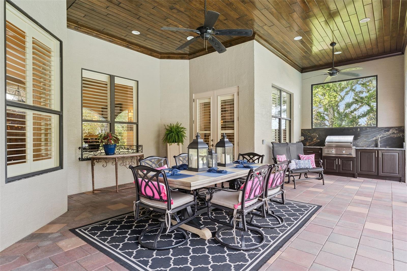 Windermere, Florida, 34786, United States, 5 Bedrooms Bedrooms, ,4 BathroomsBathrooms,Residential,Pending,2052045