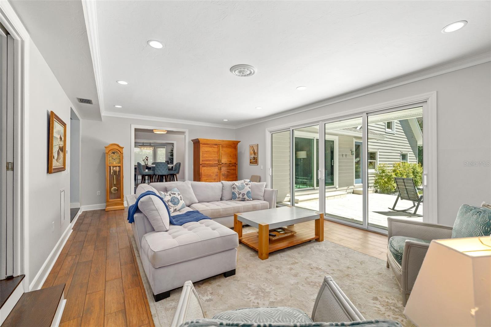 Sarasota, Florida, 34231, United States, 4 Bedrooms Bedrooms, ,4 BathroomsBathrooms,Residential,Active,1999174