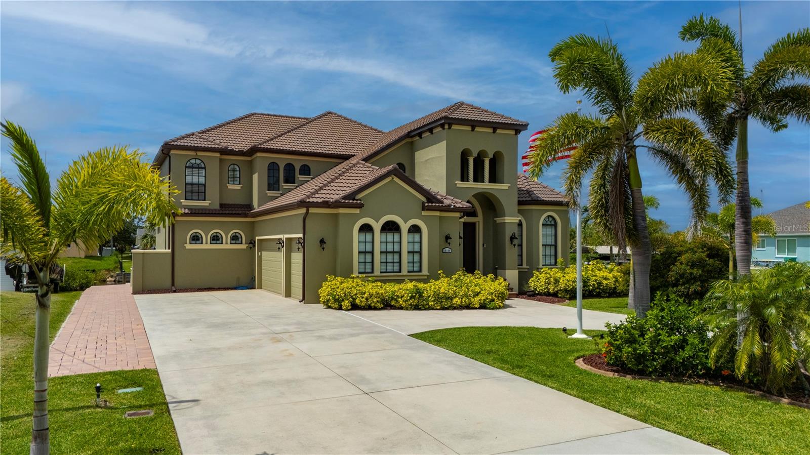 Port Charlotte, Florida, 33948, United States, 4 Bedrooms Bedrooms, ,5 BathroomsBathrooms,Residential,Active,1884978
