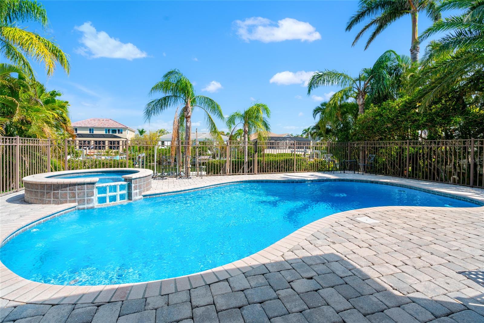 Apollo Beach, Florida, 33572, United States, ,5 BathroomsBathrooms,Residential,Active,1781627