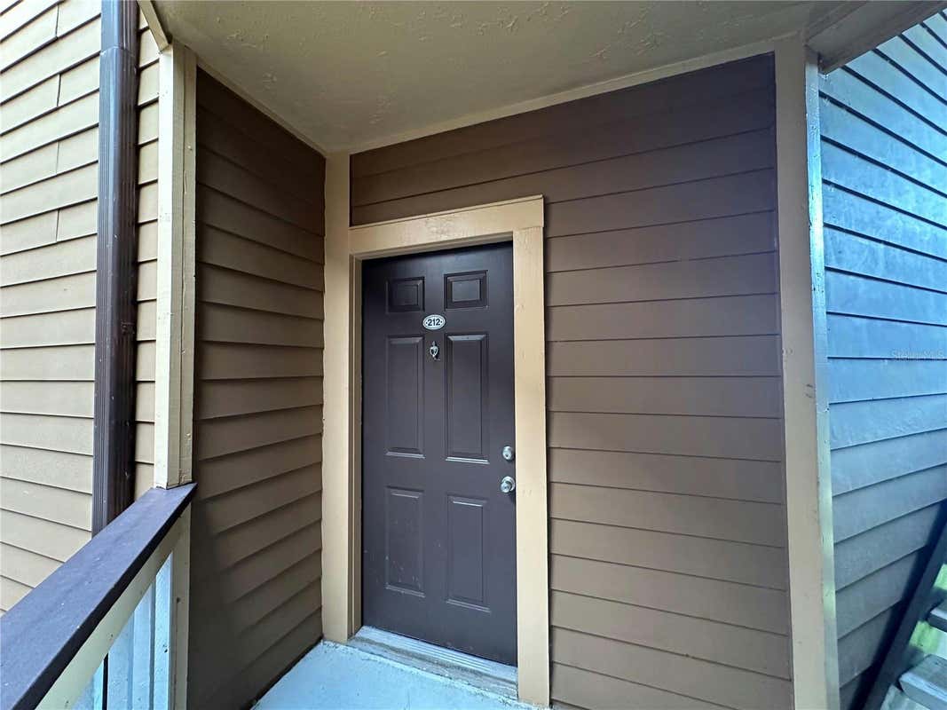 486 N PIN OAK PL APT 212, LONGWOOD, FL 32779, photo 1 of 22