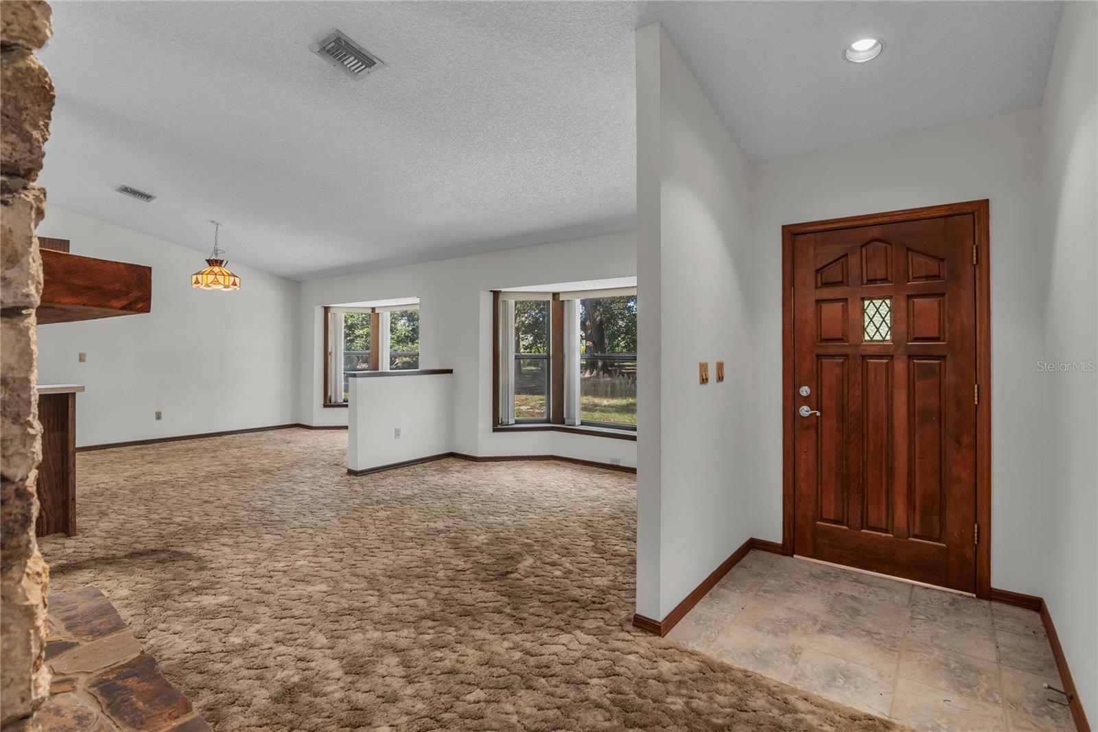 Oakland, Florida, 34787, United States, 4 Bedrooms Bedrooms, ,2 BathroomsBathrooms,Residential,Active,1990636