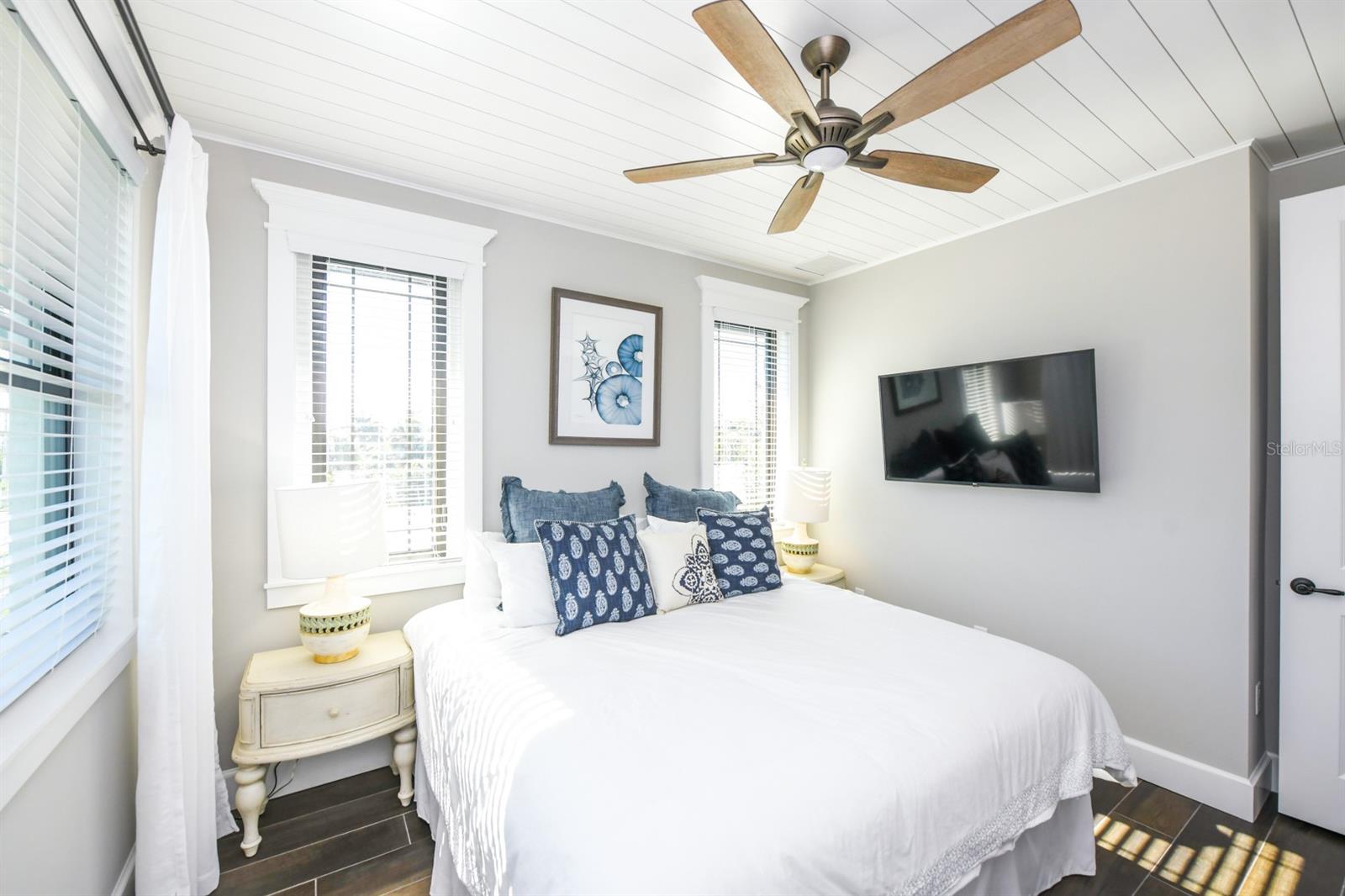 Sarasota, Florida, 34236, United States, 6 Bedrooms Bedrooms, ,6 BathroomsBathrooms,Residential,Active,1831859