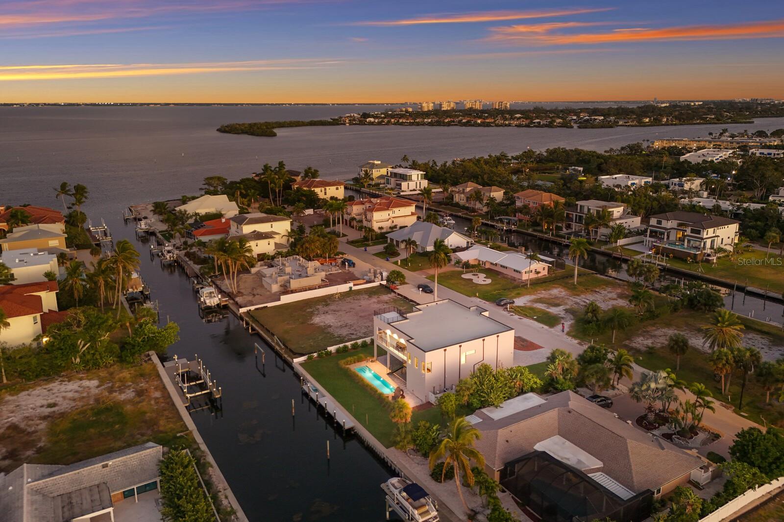 Longboat Key, Florida, 34228, United States, 3 Bedrooms Bedrooms, ,4 BathroomsBathrooms,Residential,Active,1987209