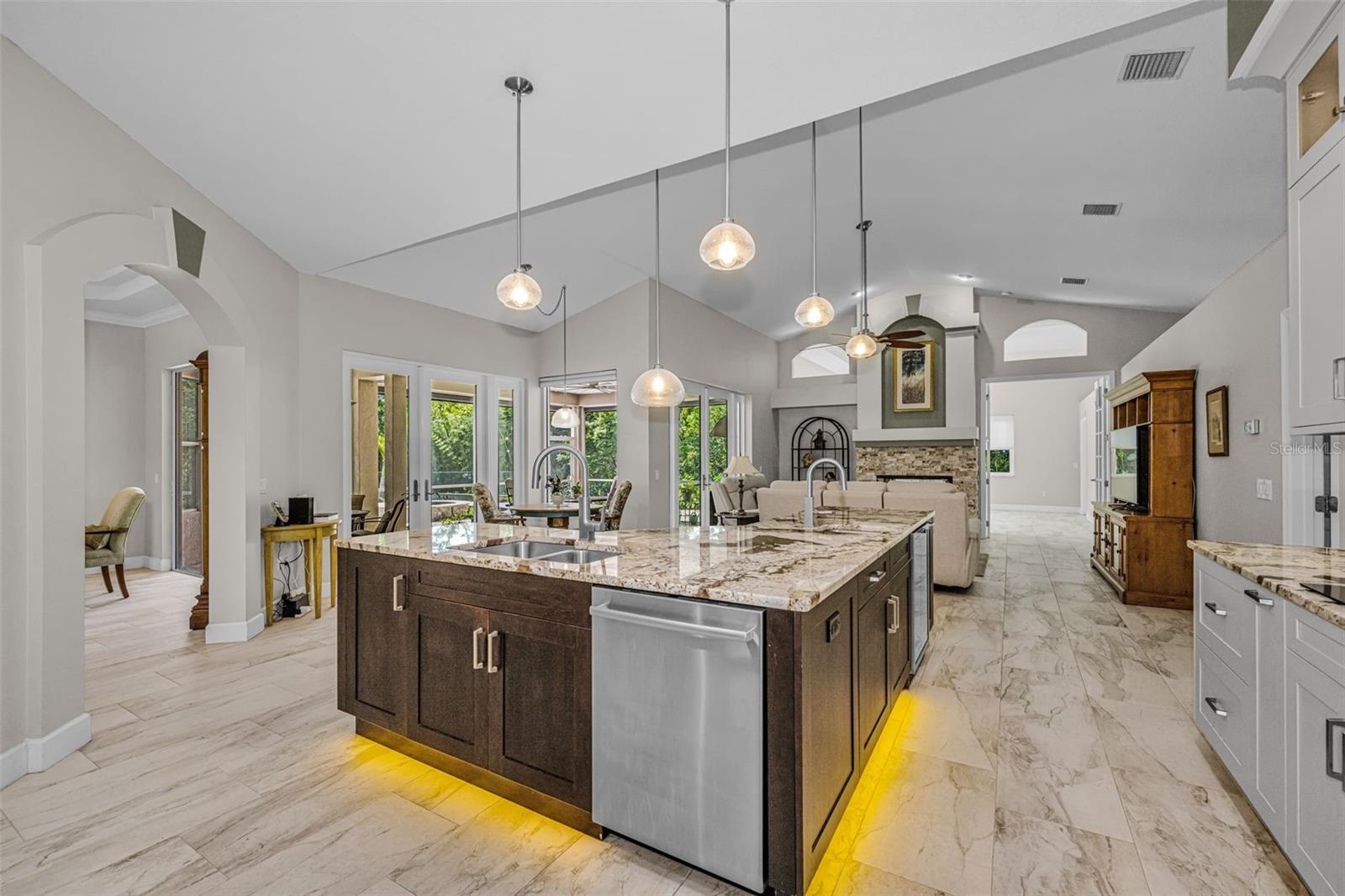 Dunedin, Florida, 34698, United States, 4 Bedrooms Bedrooms, ,3 BathroomsBathrooms,Residential,Active,2045023