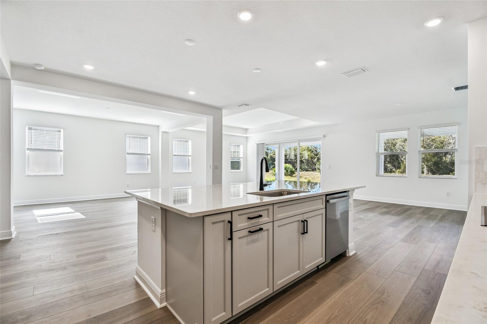 Parrish, Florida, 34219, United States, 4 Bedrooms Bedrooms, ,4 BathroomsBathrooms,Residential,Active,2007045