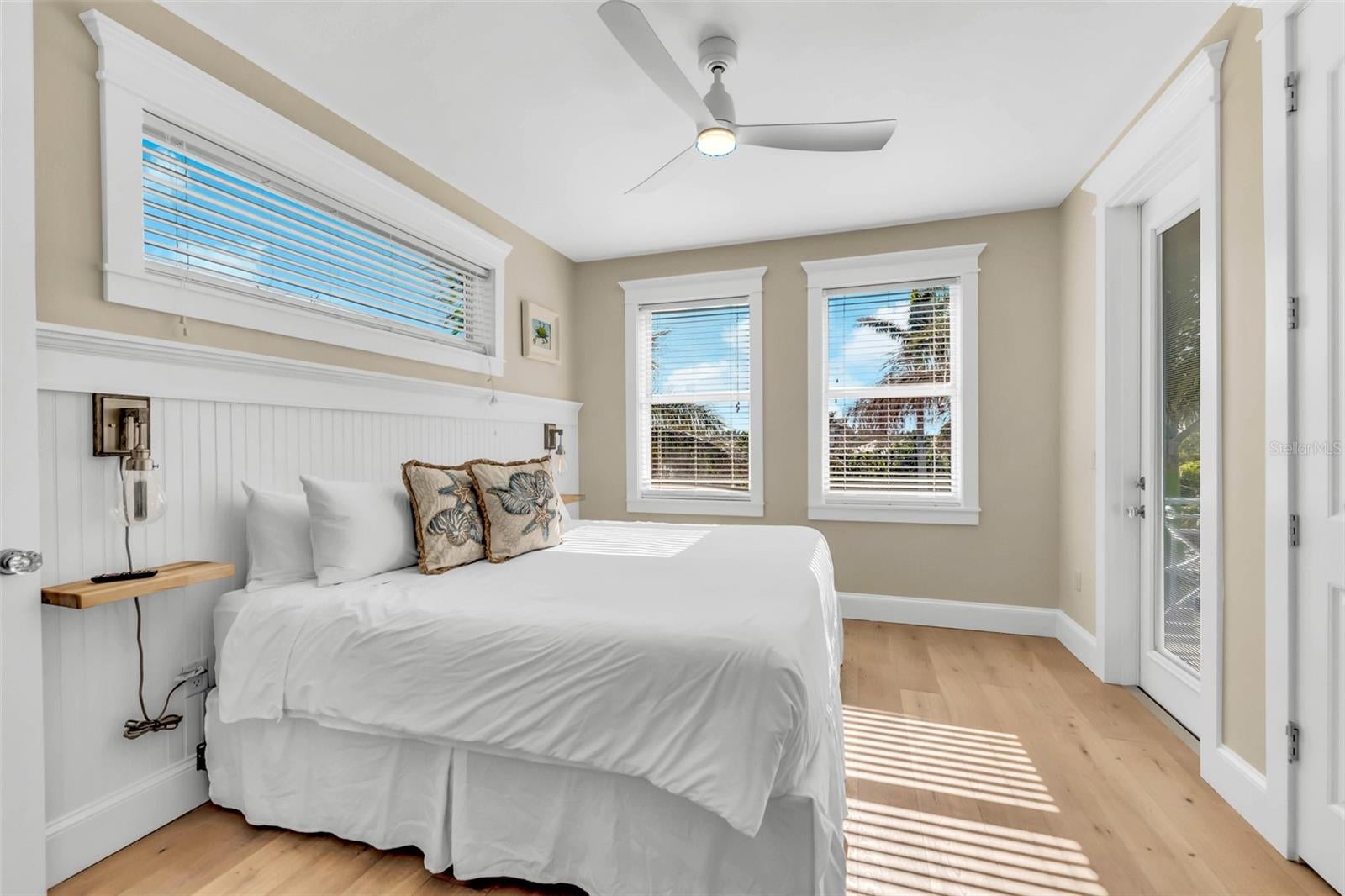 Holmes Beach, Florida, 34217, United States, 5 Bedrooms Bedrooms, ,5 BathroomsBathrooms,Residential,Active,1907959