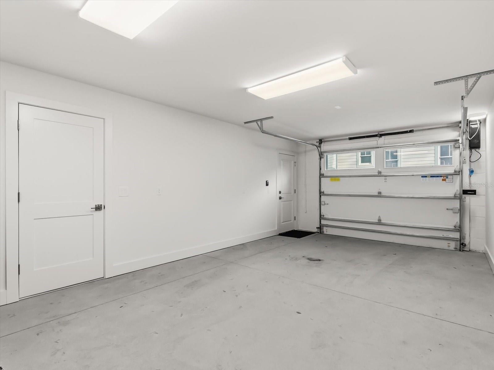 Orlando, Florida, 32801, United States, 4 Bedrooms Bedrooms, ,3 BathroomsBathrooms,Residential,Active,1972164