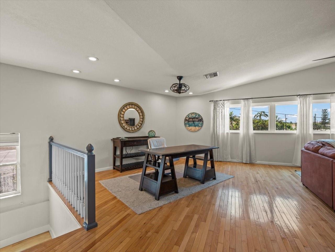 Redington Beach, Florida, 33708, United States, 3 Bedrooms Bedrooms, ,4 BathroomsBathrooms,Residential,Active,1936157