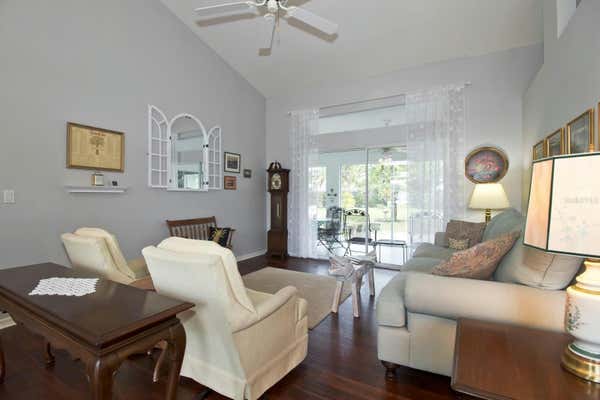 337 MEADOW BEAUTY CT, VENICE, FL 34293, photo 4 of 36