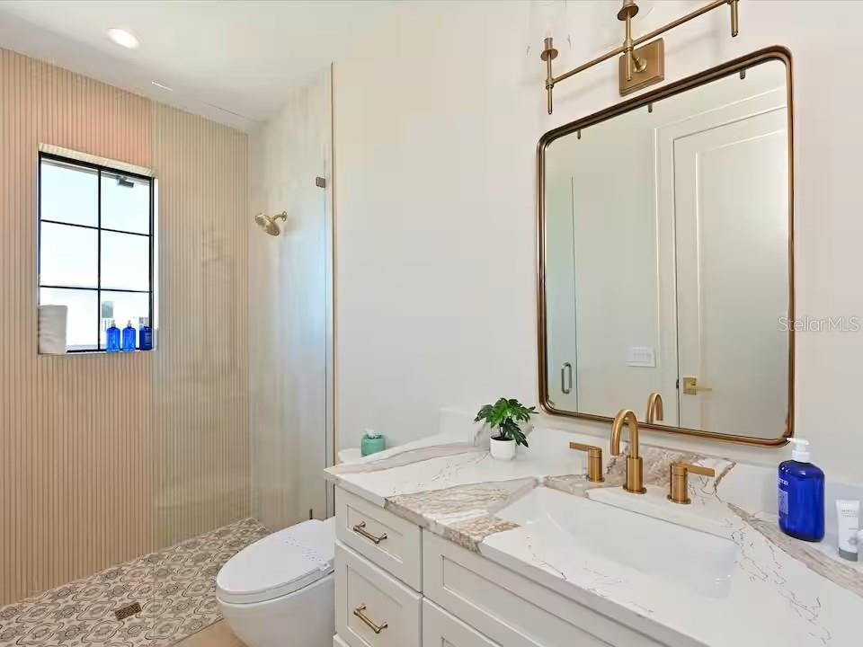 Bradenton Beach, Florida, 34217, United States, 4 Bedrooms Bedrooms, ,5 BathroomsBathrooms,Residential,Active,2044169