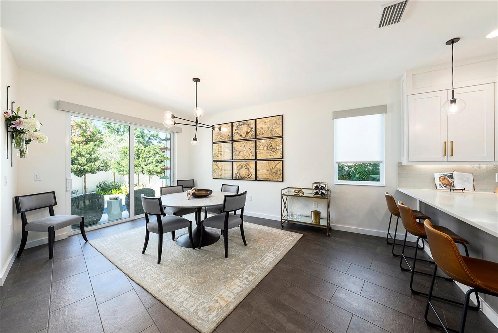 Tampa, Florida, 33629, United States, 4 Bedrooms Bedrooms, ,3 BathroomsBathrooms,Residential,Active,1914639