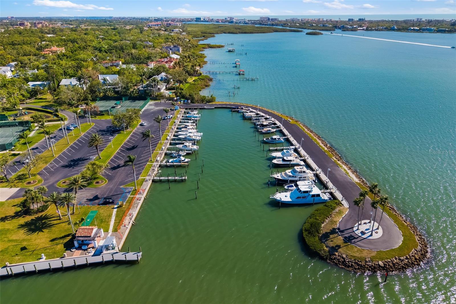 Sarasota, Florida, 34231, United States, 4 Bedrooms Bedrooms, ,4 BathroomsBathrooms,Residential,Active,1999174