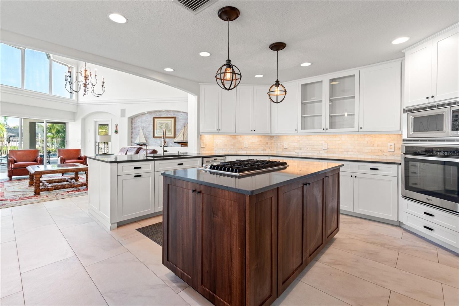 Apollo Beach, Florida, 33572, United States, ,5 BathroomsBathrooms,Residential,Active,1781627