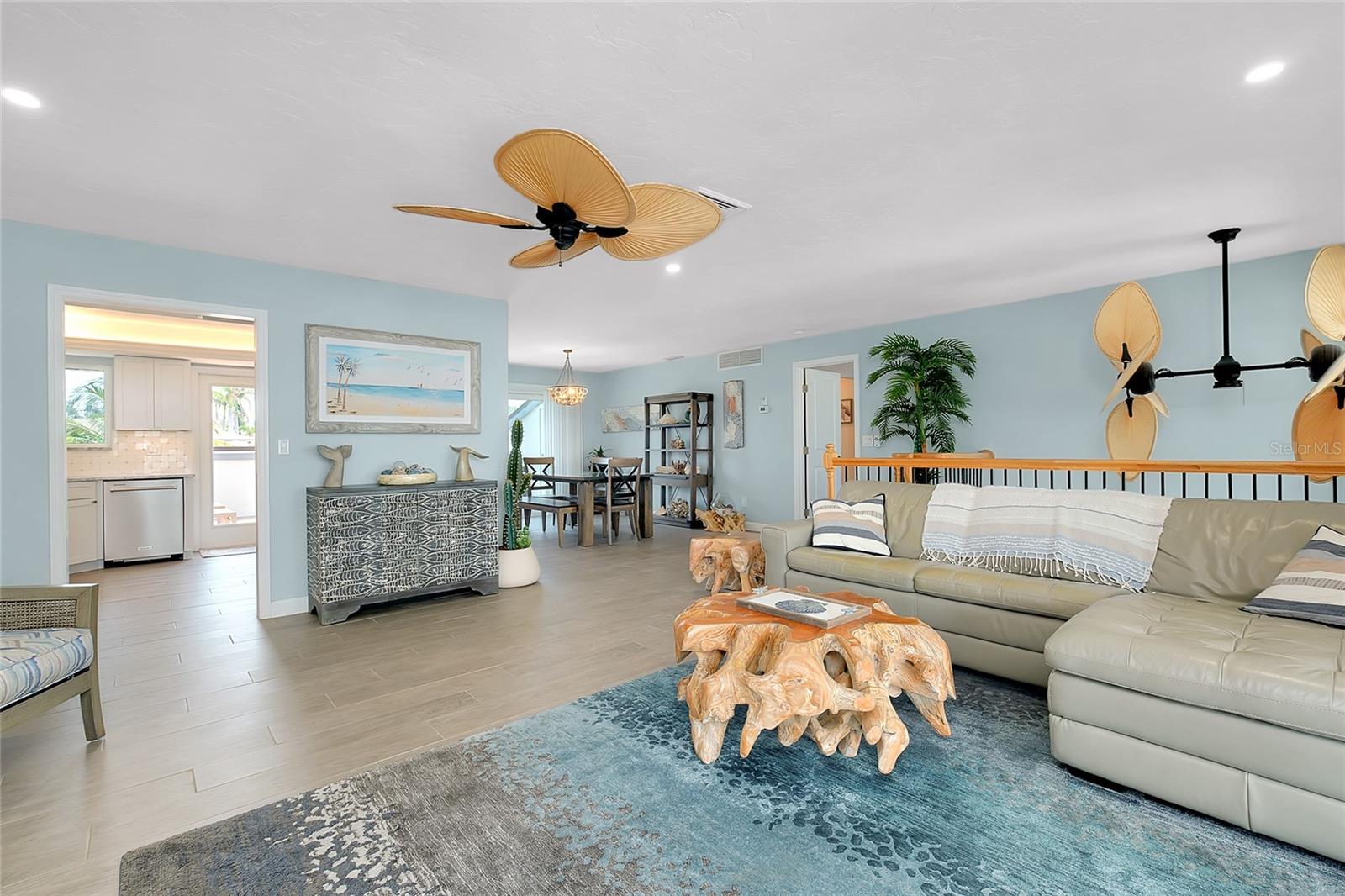 Sarasota, Florida, 34242, United States, 3 Bedrooms Bedrooms, ,2 BathroomsBathrooms,Residential,Active,1987232