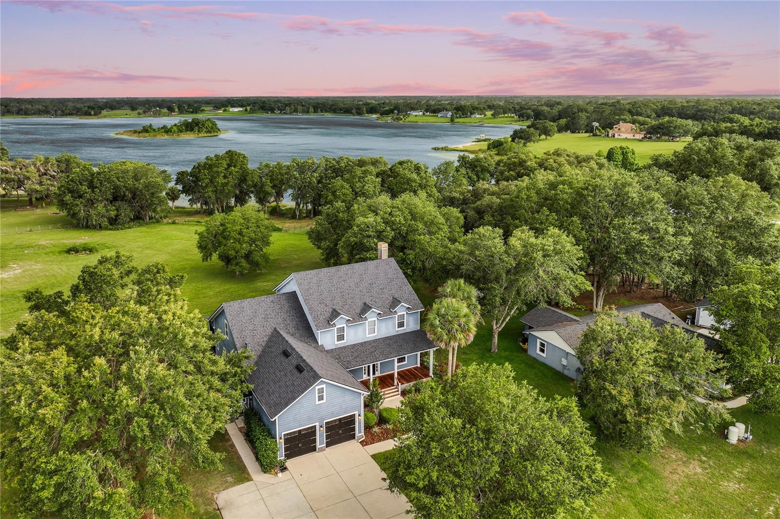 Umatilla, Florida, 32784, United States, 4 Bedrooms Bedrooms, ,4 BathroomsBathrooms,Residential,Active,1859381