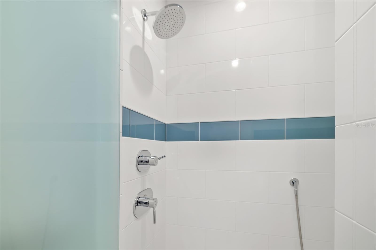 Longboat Key, Florida, 34228, United States, 3 Bedrooms Bedrooms, ,4 BathroomsBathrooms,Residential,Active,1995265