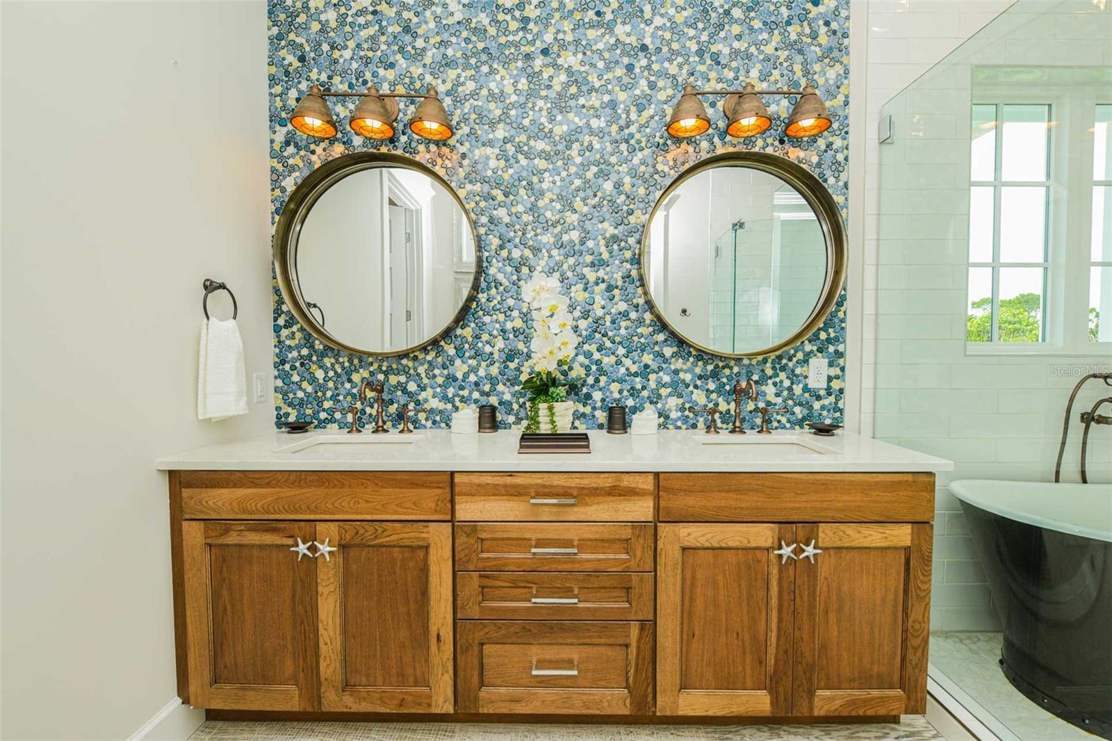 Sarasota, Florida, 34236, United States, 7 Bedrooms Bedrooms, ,8 BathroomsBathrooms,Residential,Active,1774005