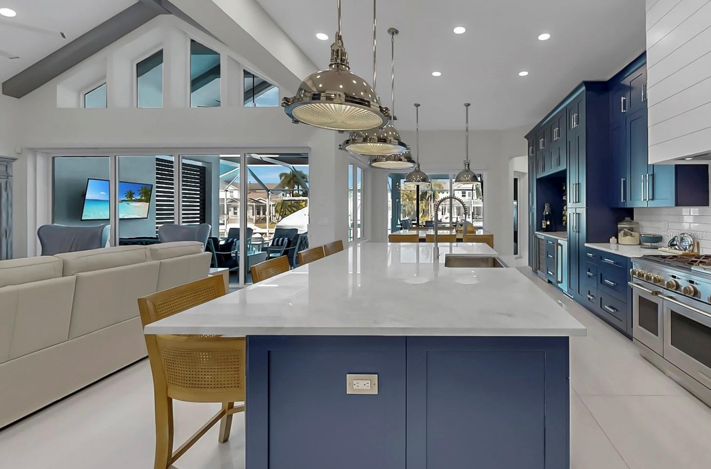 Apollo Beach, Florida, 33572, United States, 4 Bedrooms Bedrooms, ,3 BathroomsBathrooms,Residential,Active,2001368