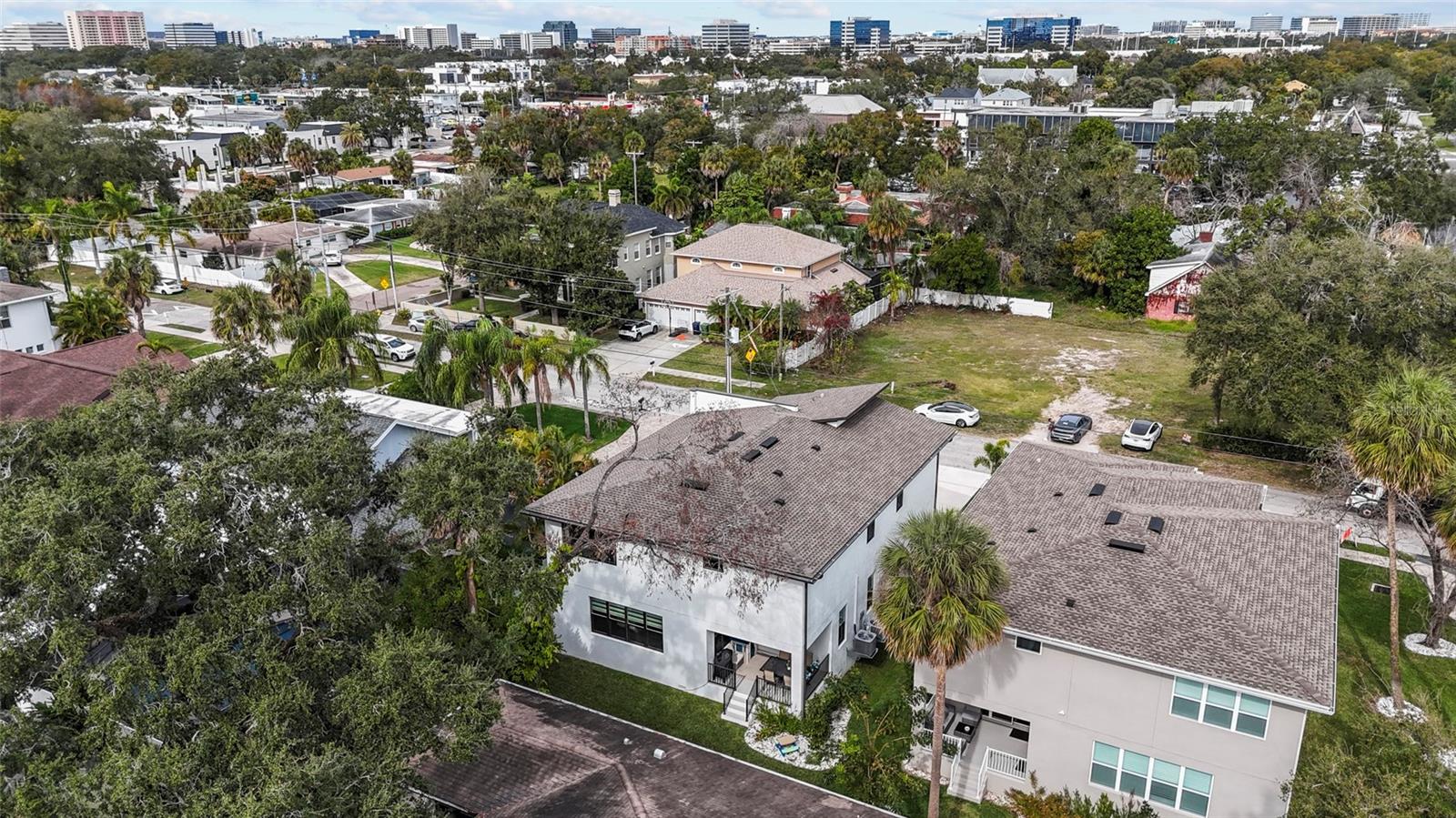 Tampa, Florida, 33609, United States, 4 Bedrooms Bedrooms, ,4 BathroomsBathrooms,Residential,Active,2010143