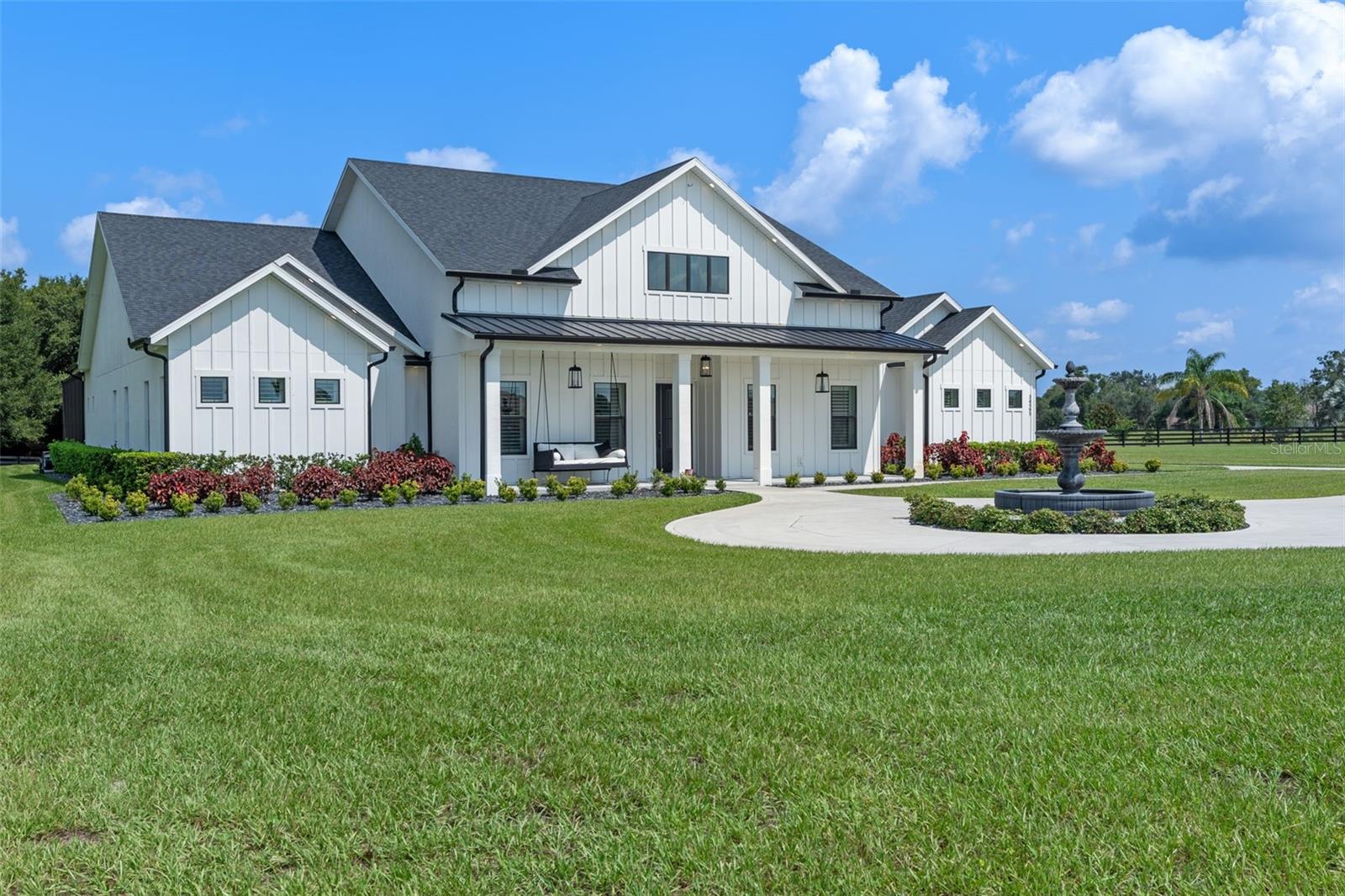 Eustis, Florida, 32736, United States, 4 Bedrooms Bedrooms, ,5 BathroomsBathrooms,Residential,Active,1929677