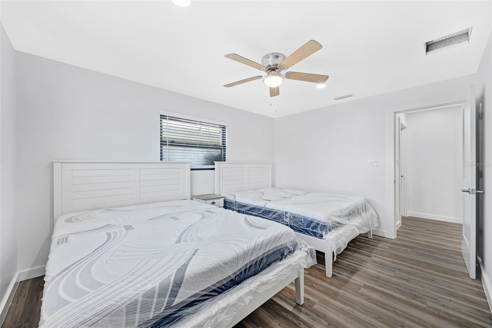 Clearwater Beach, Florida, 33767, United States, 3 Bedrooms Bedrooms, ,2 BathroomsBathrooms,Residential,Active,1894990