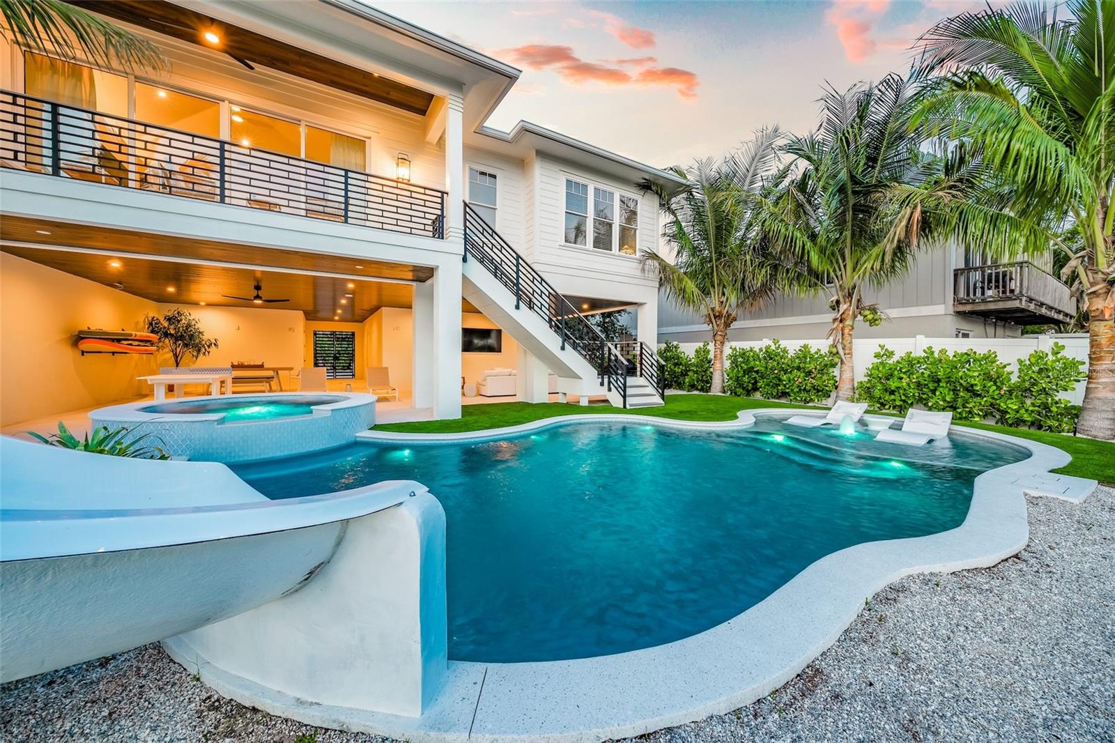 Sarasota, Florida, 34242, United States, 4 Bedrooms Bedrooms, ,5 BathroomsBathrooms,Residential,Active,1922294