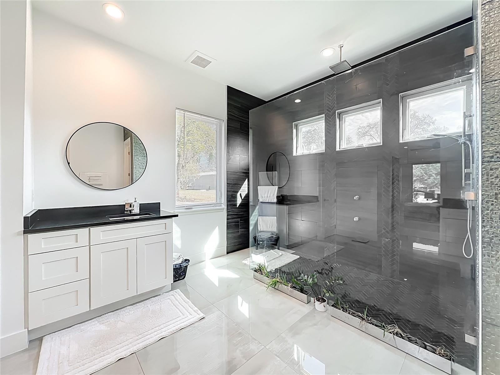 Dunnellon, Florida, 34432, United States, 5 Bedrooms Bedrooms, ,4 BathroomsBathrooms,Residential,Active,2012479